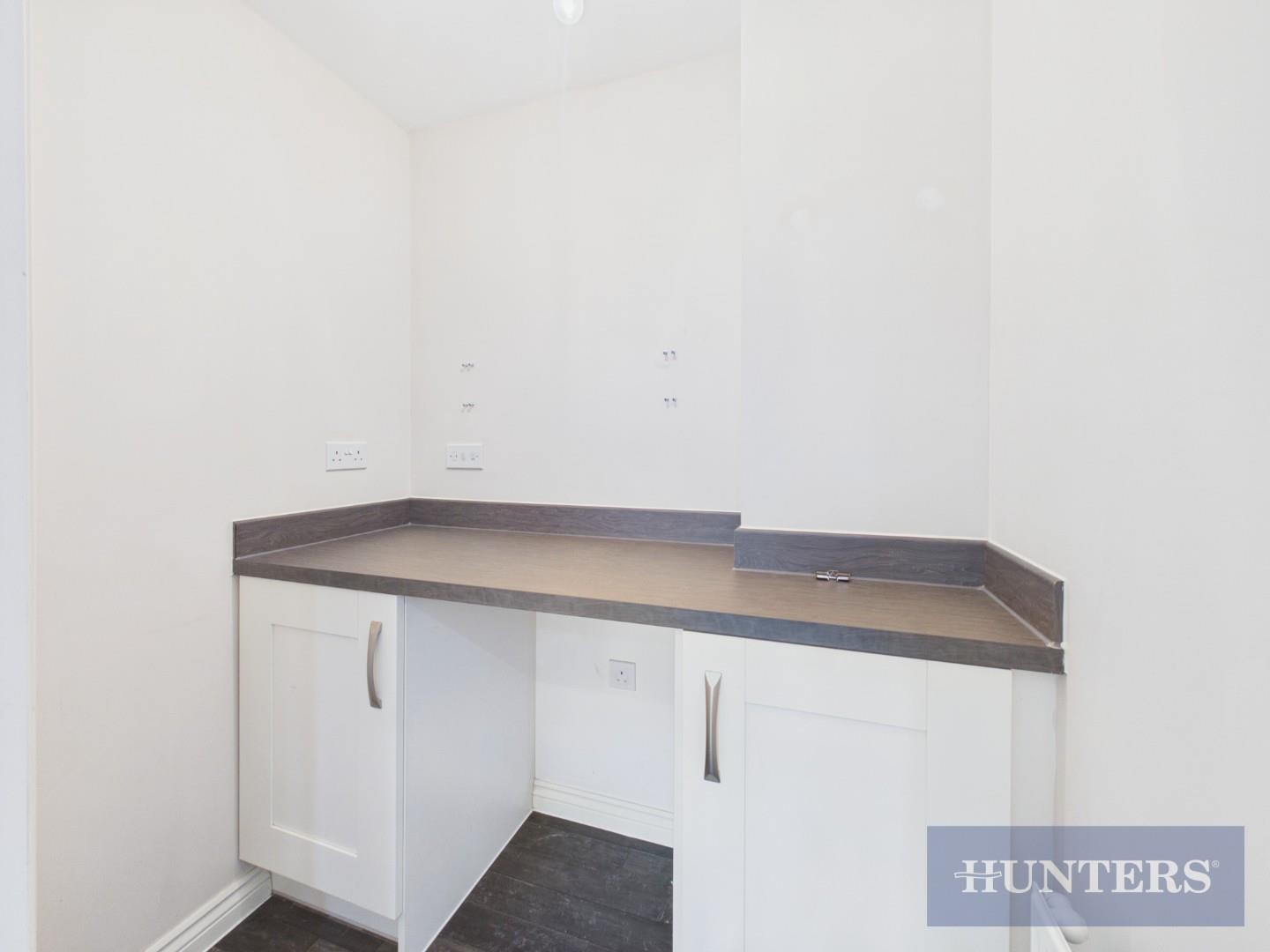 Butterbur Lane, Scarborough image 10
