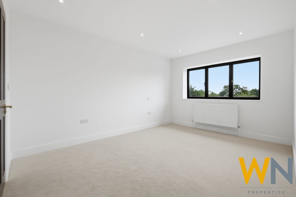 Rayleigh Road, Brentwood image 26