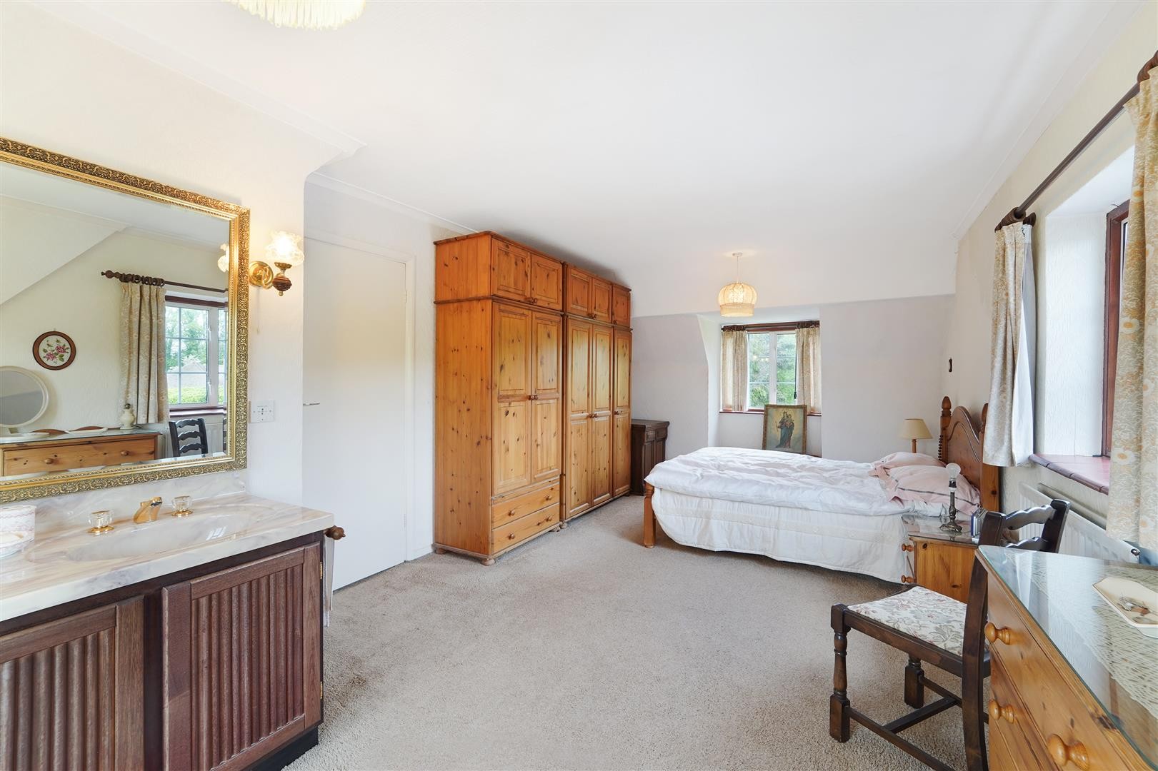 Gilhams Avenue, Banstead image 13