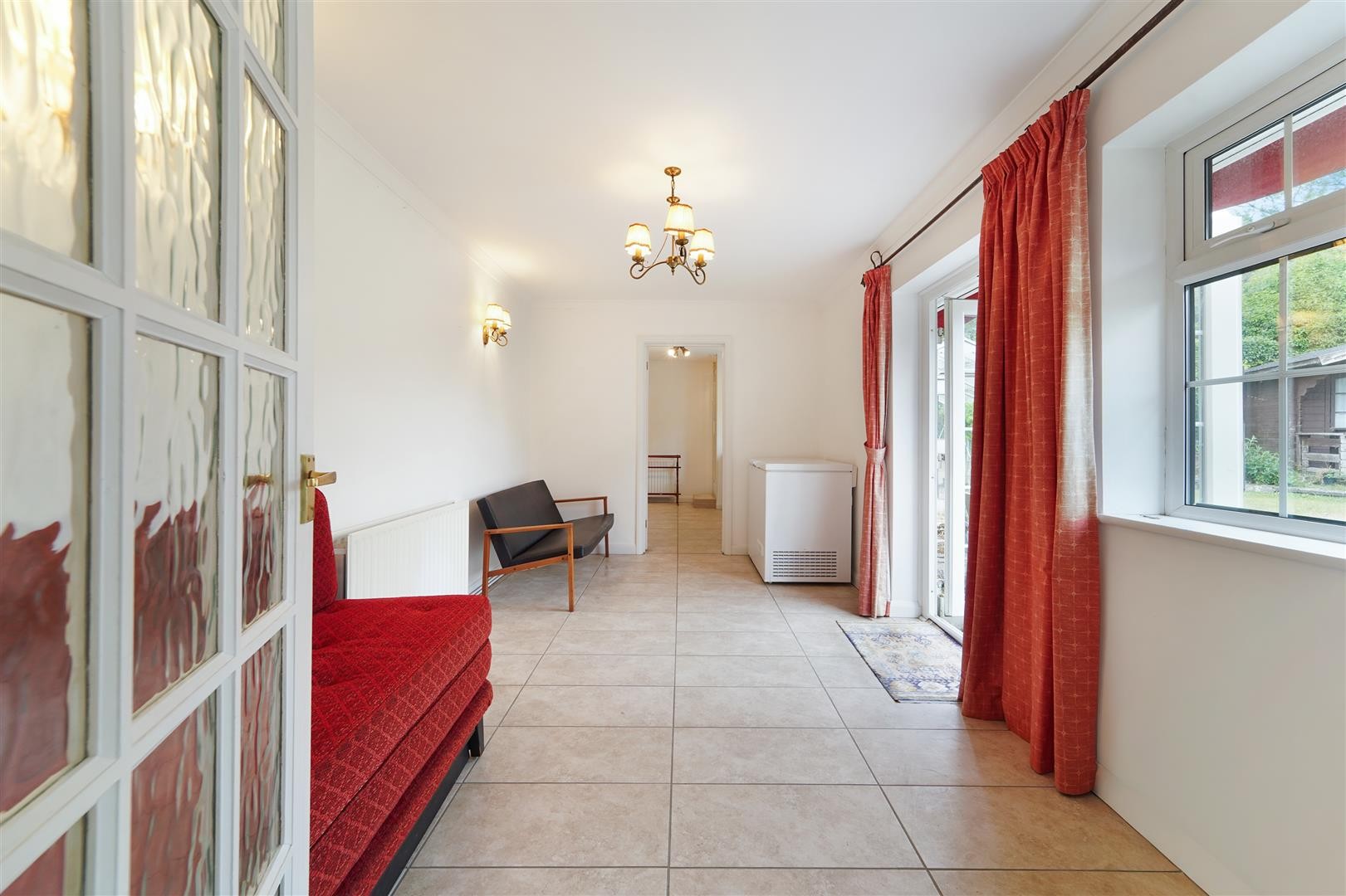 Gilhams Avenue, Banstead image 9