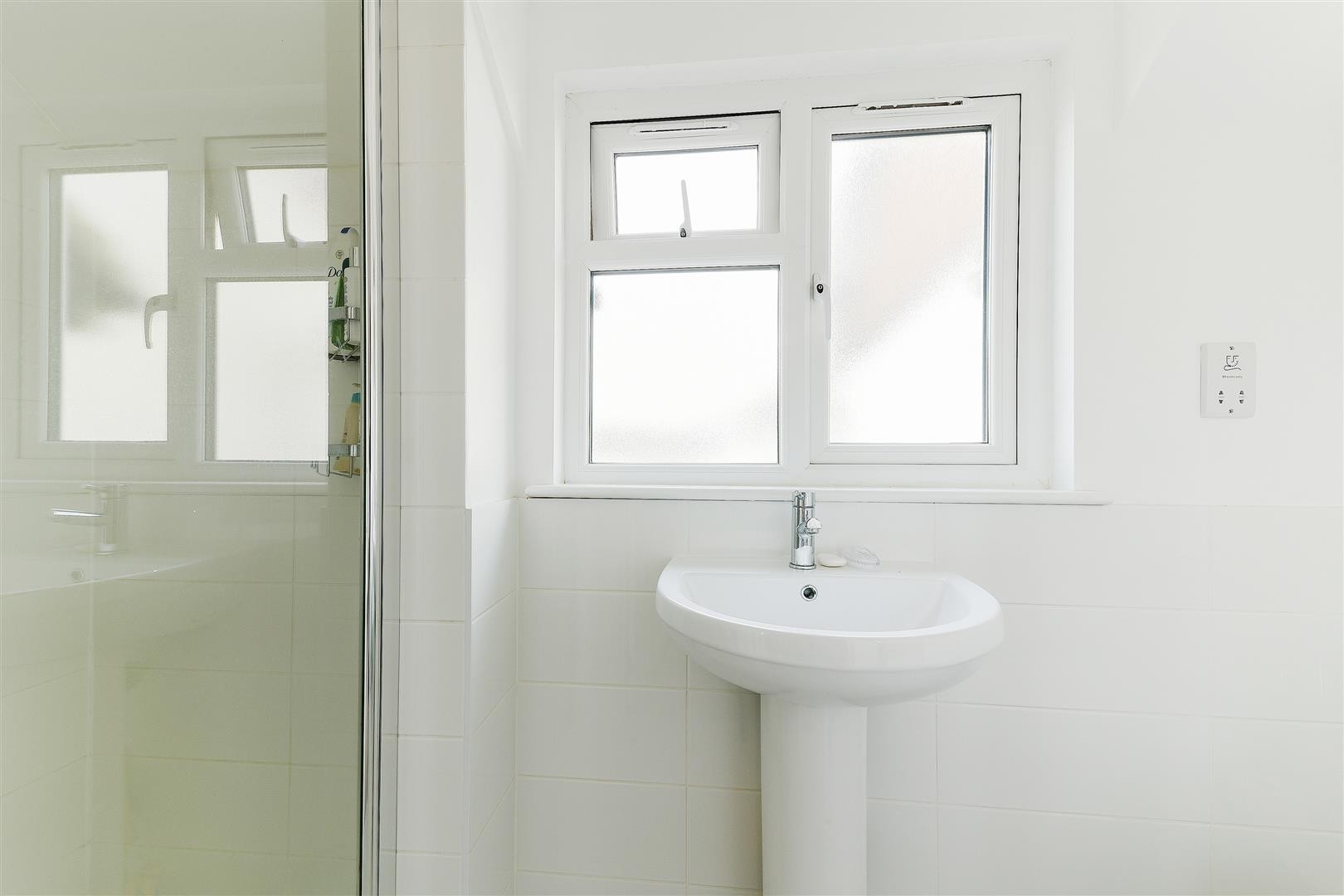 Roundwood View, Banstead image 16