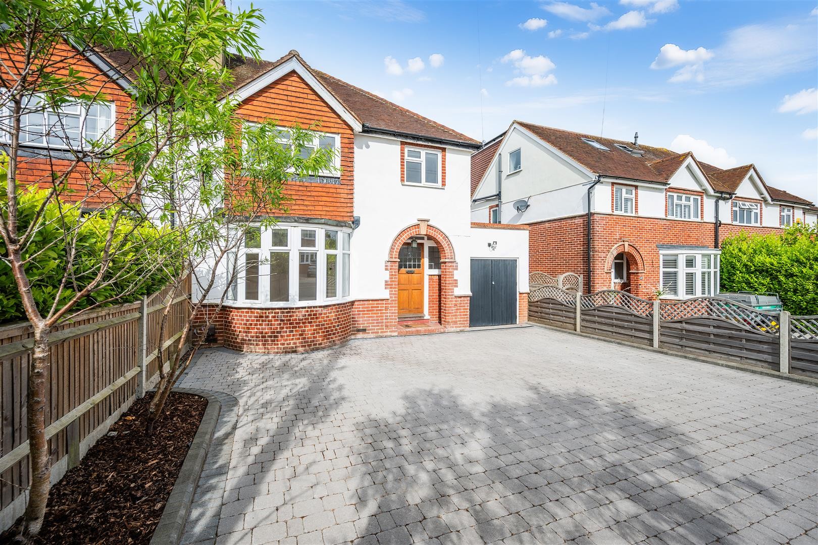 Roundwood View, Banstead image 23
