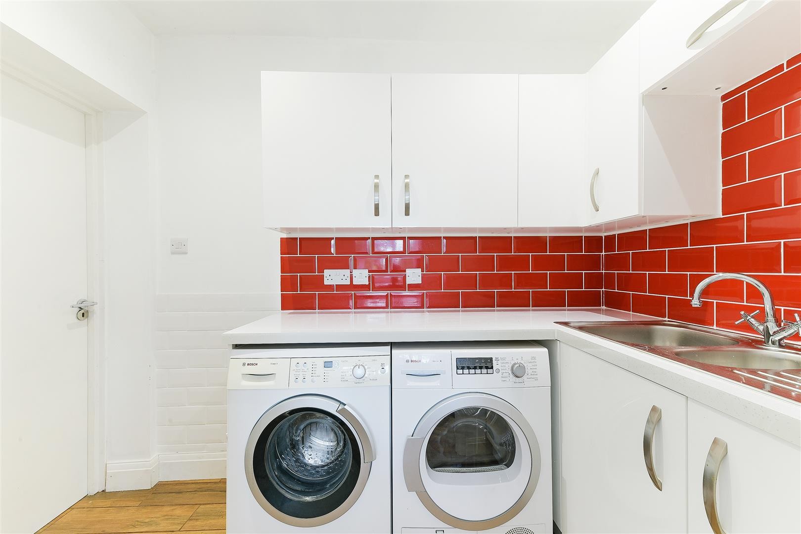 Roundwood View, Banstead image 6