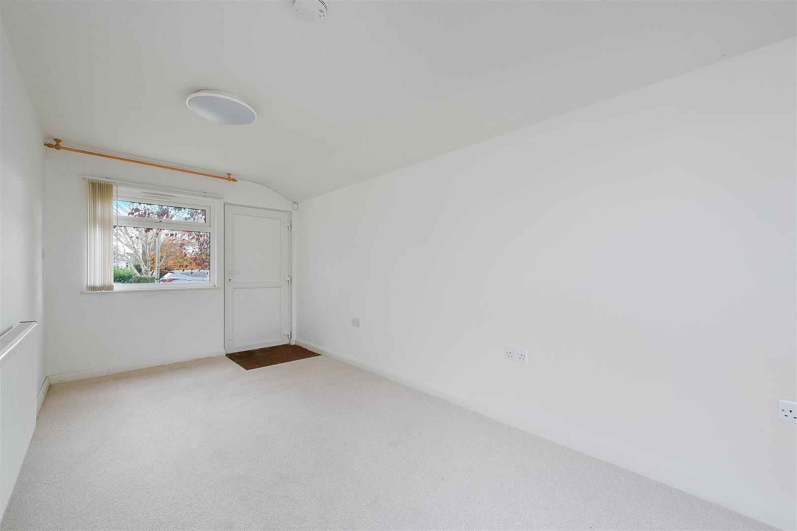 Burgh Heath, Tadworth image 5