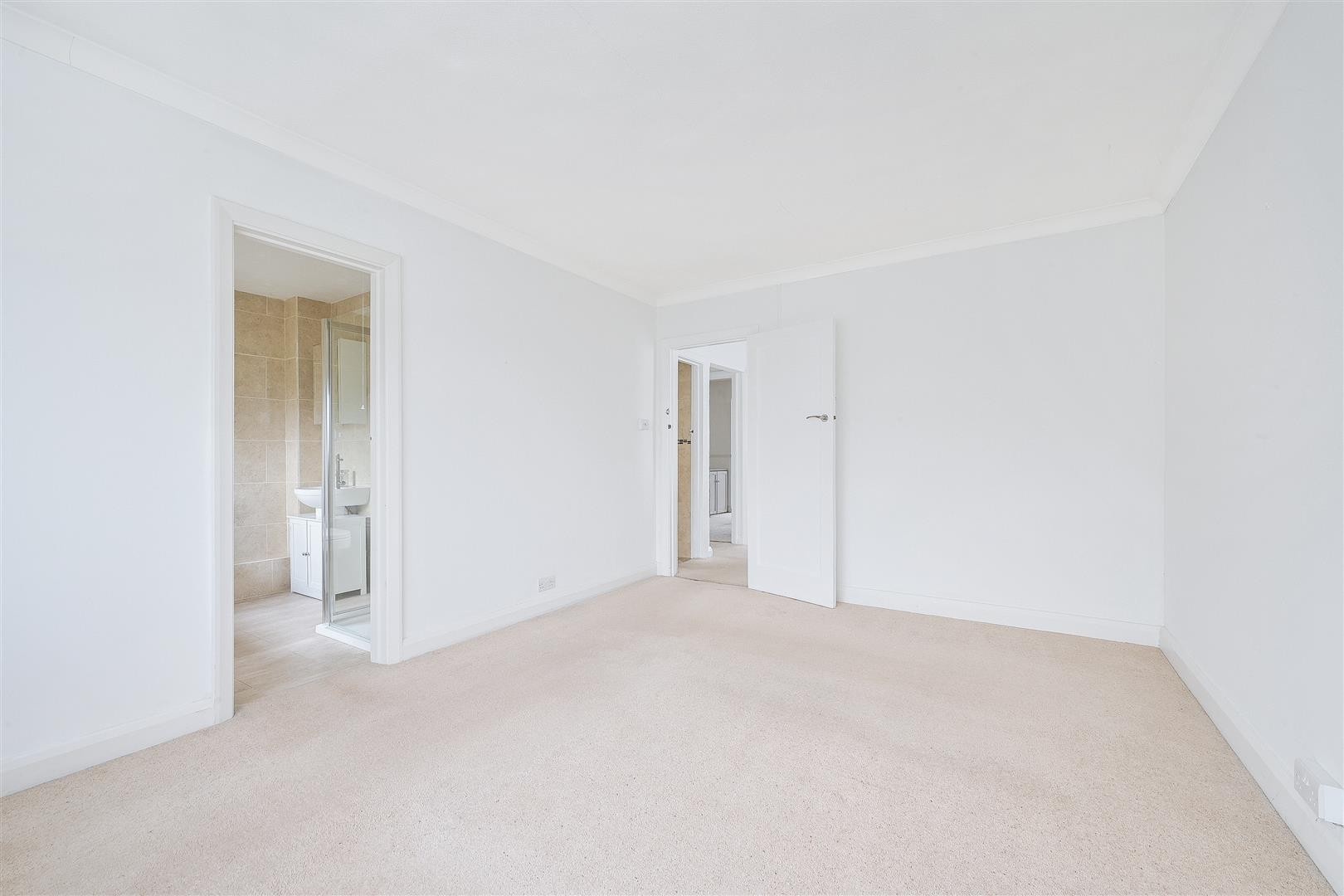 Burgh Heath, Tadworth image 6