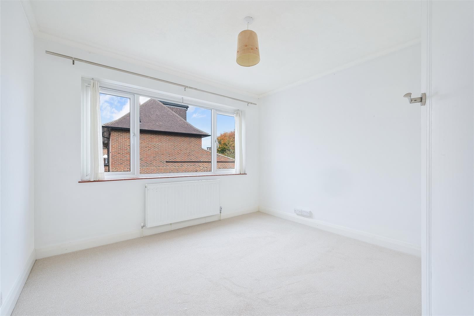 Burgh Heath, Tadworth image 9