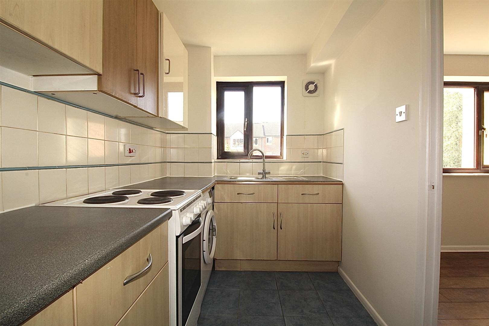 Linwood Crescent, Enfield image 3