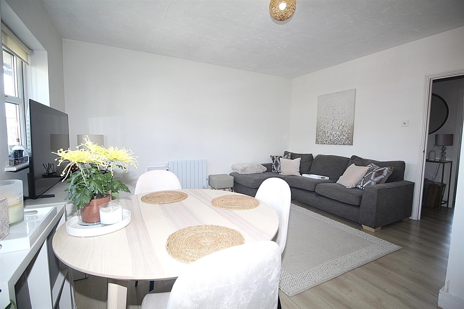 40 Windmill Hill, Enfield image 2
