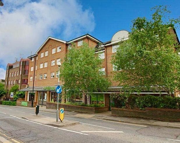 40 Windmill Hill, Enfield image 12