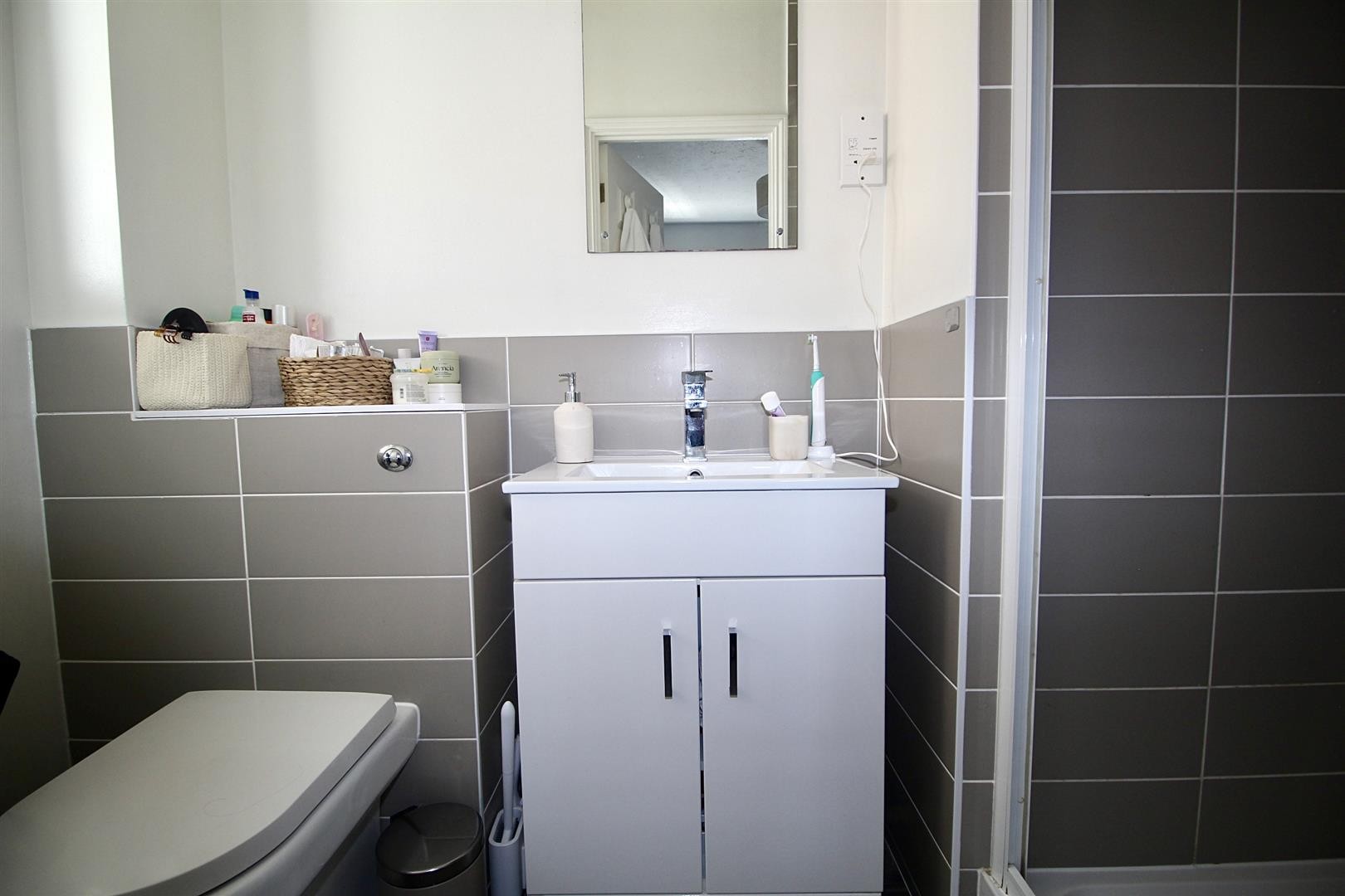 40 Windmill Hill, Enfield image 10