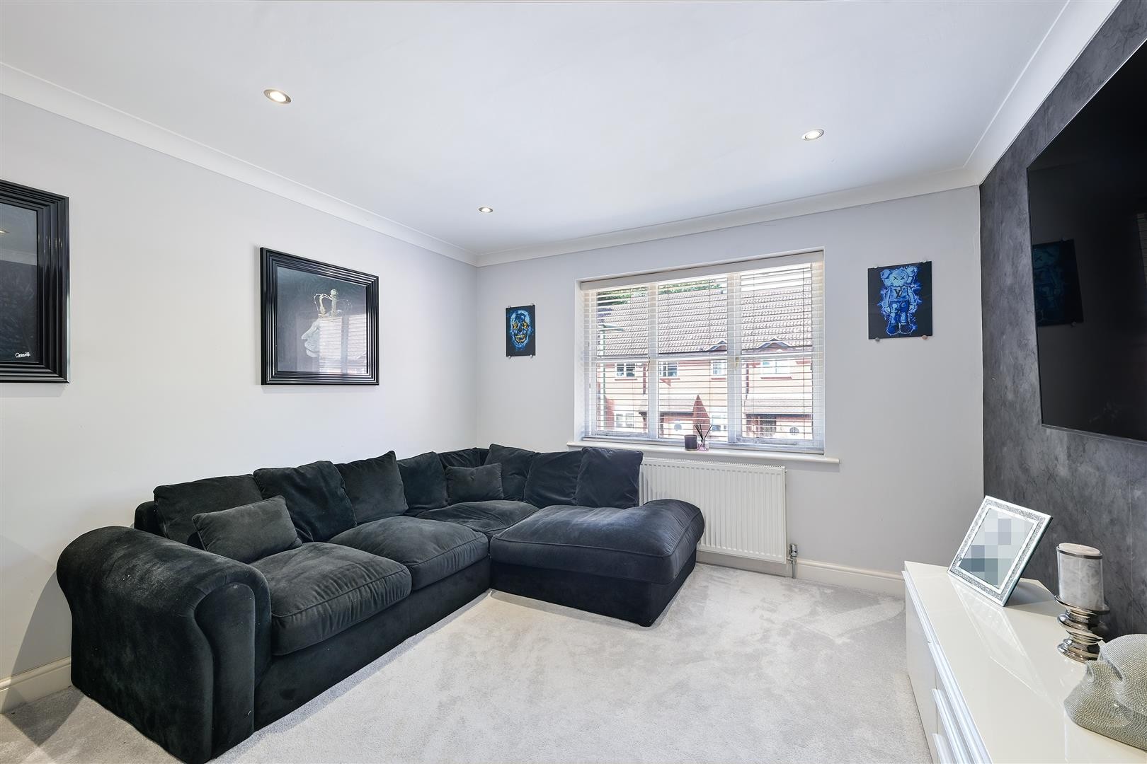 Kensington House, Upper Dunnymans, Banstead image 7