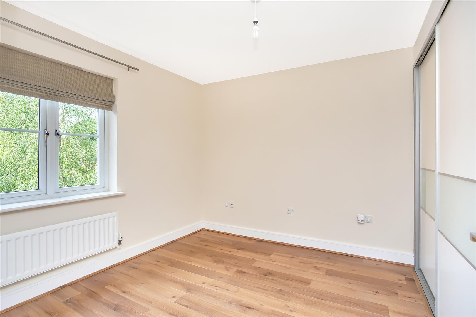 Hurley Close, Banstead image 9
