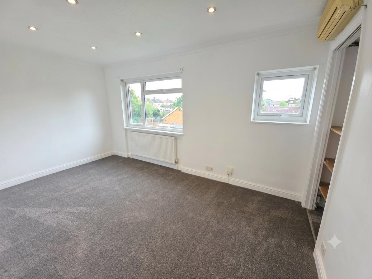 The Gladeway, Waltham Abbey image 10