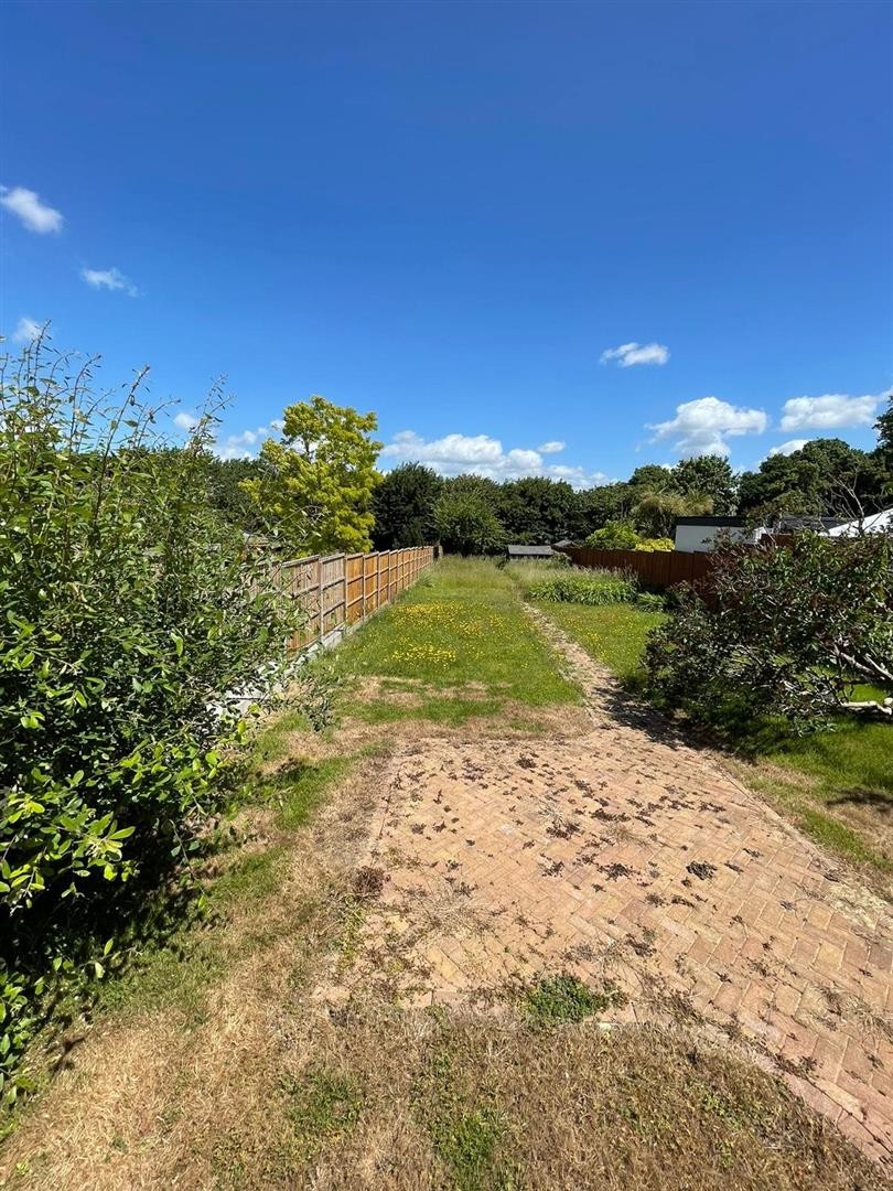 Honey Lane, Waltham Abbey image 13