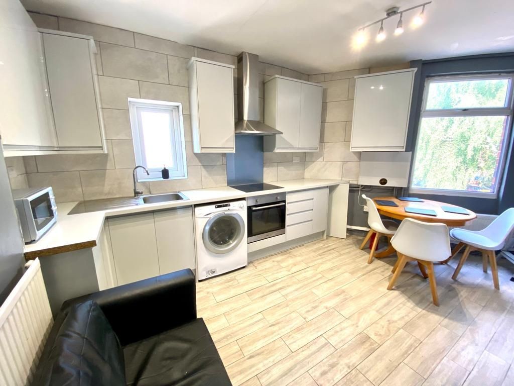 61a Lancing Road, City Centre image 1