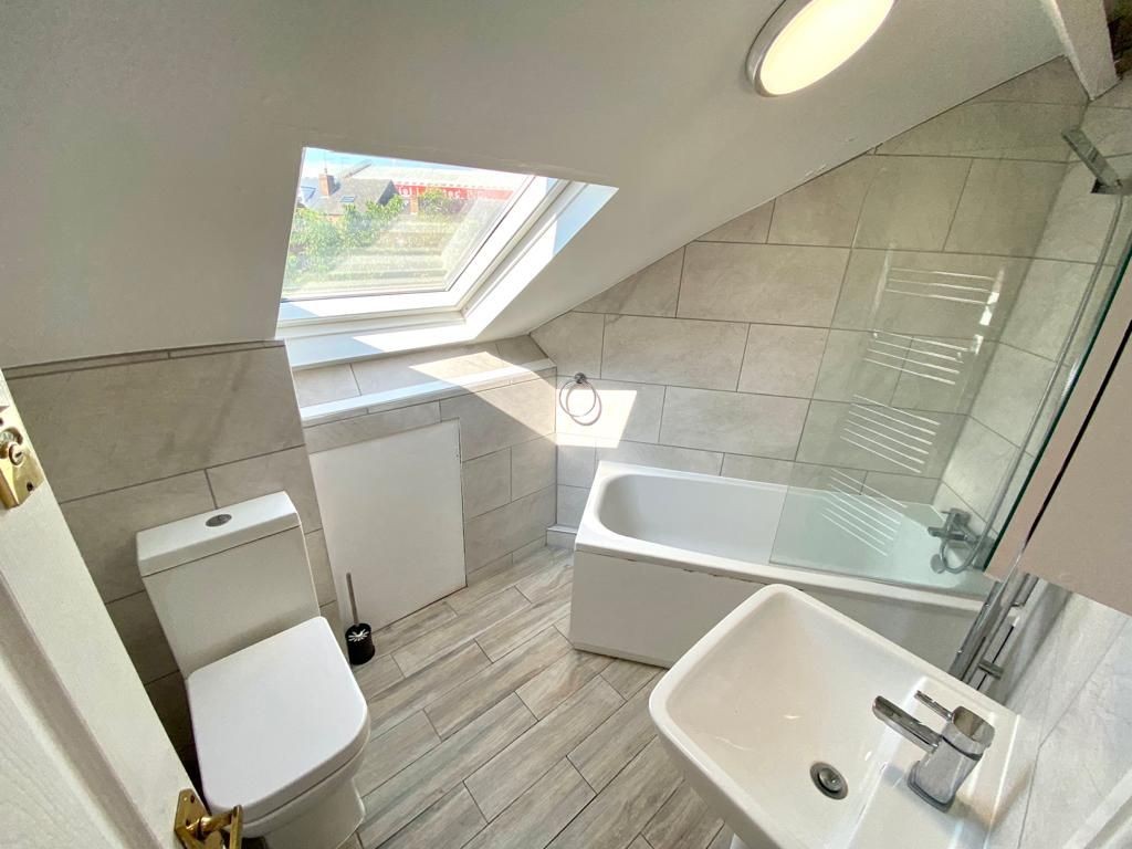 61a Lancing Road, City Centre image 11