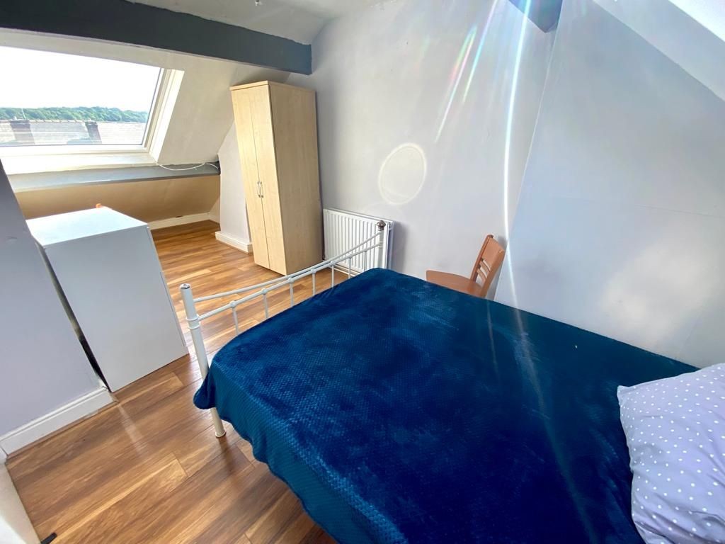 61a Lancing Road, City Centre image 13