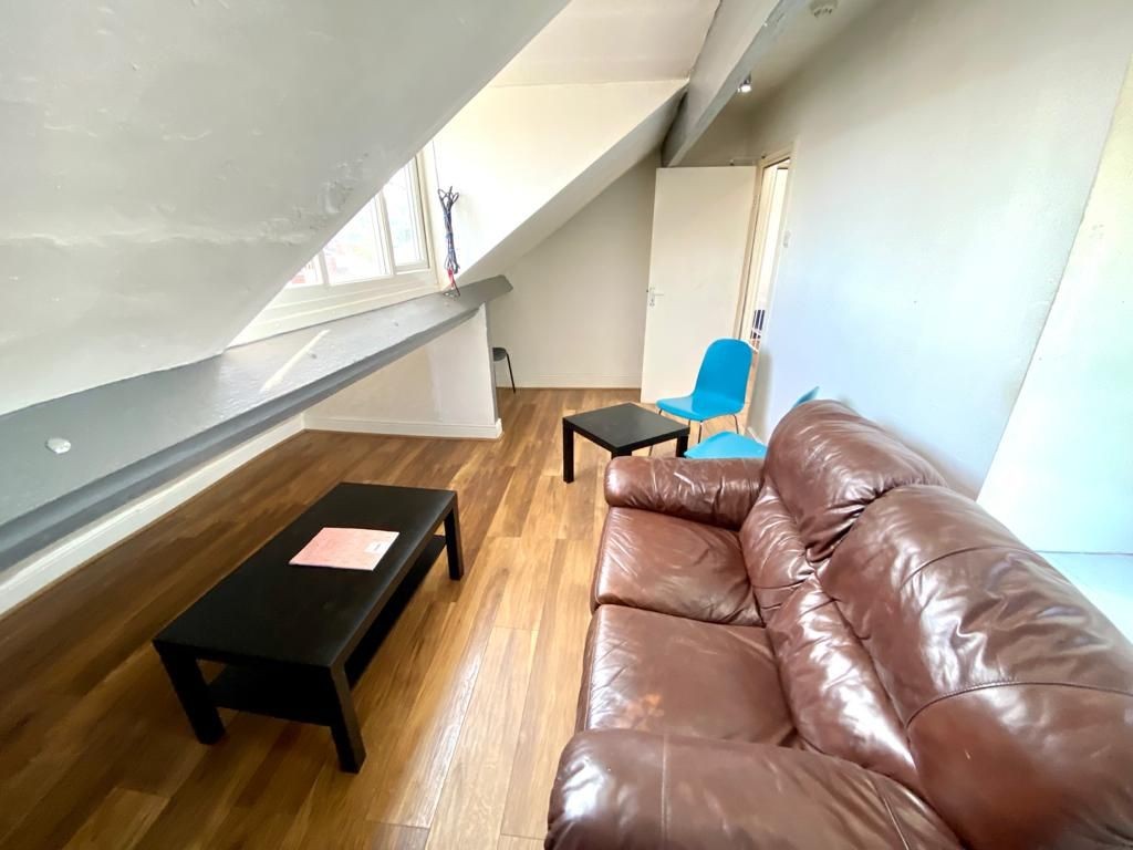 61a Lancing Road, City Centre image 4
