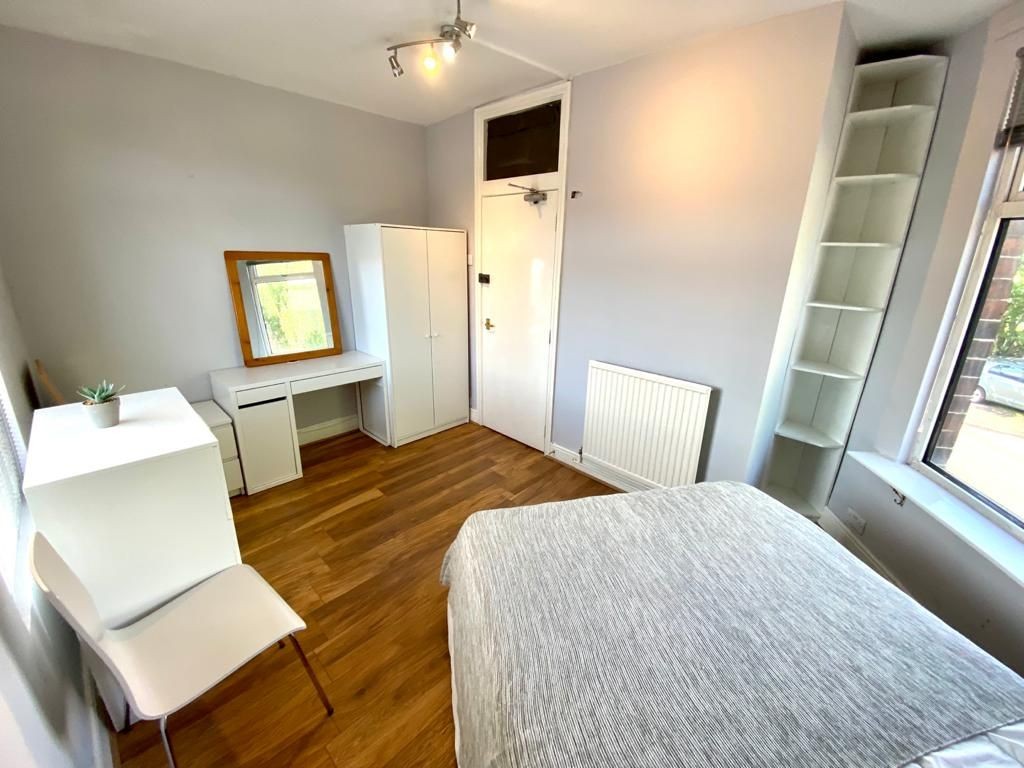 61a Lancing Road, City Centre image 9