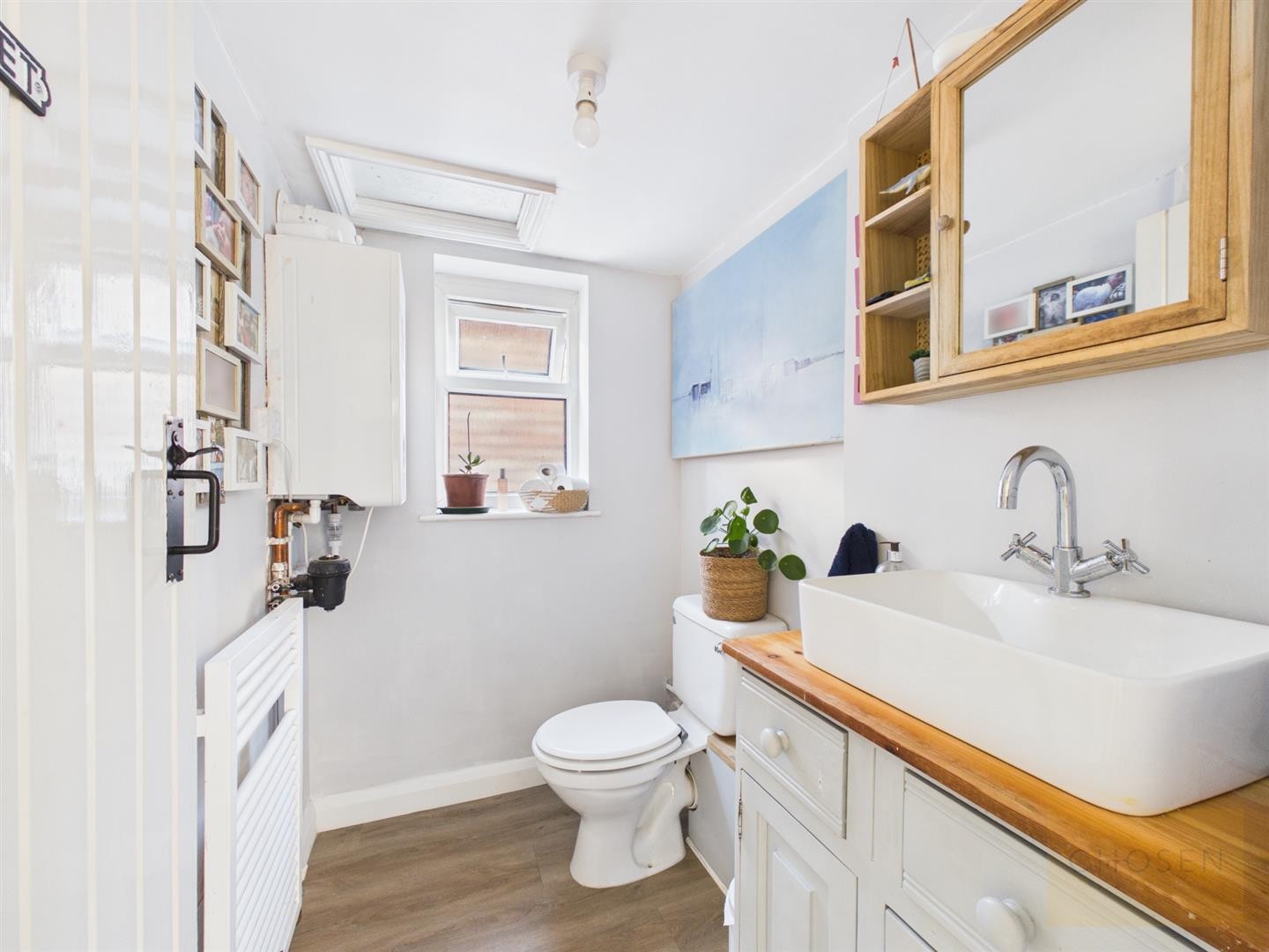 Cheltenham Road East, Churchdown, Gloucester image 9