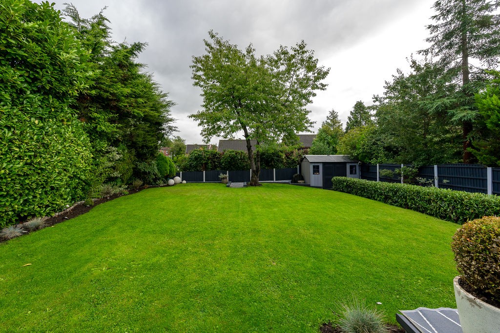 Ross Avenue, Whitefield, Manchester image 44